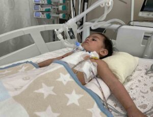 Konya’da 1 yaşındaki bebek ablasının oynadığı cevizi yuttu! Akciğerinden sabaha kadar süren ameliyatla çıkarıldı