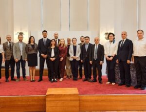 Kredi başvuru sahteciliğini önlemede yapay zeka iş birliği