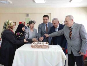 Kütahya Valisi Musa Işın, Dünya Yaşlılar Günü’nde huzurevi sakinleriyle buluştu