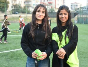 Malatya’dan U14 Milli Takım kampına 4’ü kız 4’ü erkek 8 hokeyci davet edildi