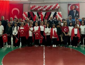 Malatya’nın ilçelerinde Cumhuriyet Bayramı 103. yıl coşkusuyla kutlandı