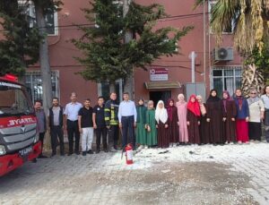 Mersin Anamur’da Kur’an kursunda yangın tatbikatında cihaz kullanımı gösterildi