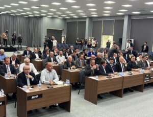 Mersin Büyükşehir Belediyesi’nde başkanvekili seçimi sonuçlandı! CHP’nin adayı Gülşah Yıldırım Genç seçildi