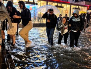 Meteoroloji’den 3 ile sel uyarısı: İstanbul için saat verildi
