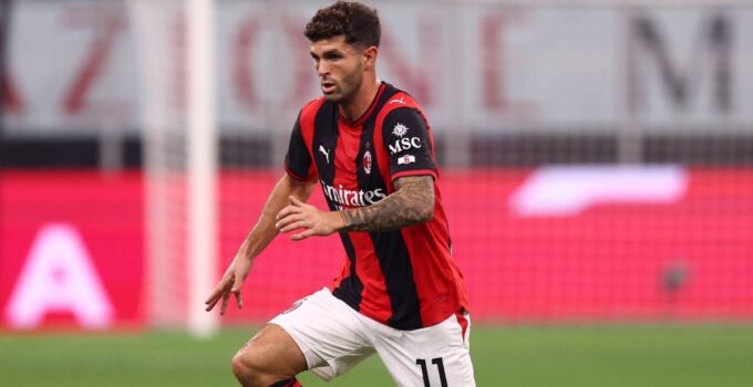 Milan’da Christian Pulisic ile imzalar atıldı