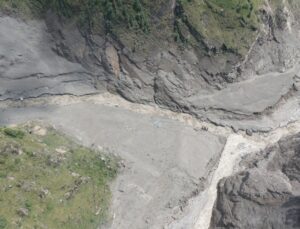 Nepal’de Himlung Himal çığında 15 yerel rehberin cenazesi bulundu