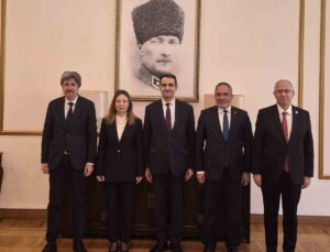 OMÜ Rektörü Aydın, Pekin’de Büyükelçi Ünal’la akademik iş birliklerini ele aldı