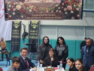 Özvatan’da Cumhuriyet Sofrası’nda öğrencilerle Kaymakam Naifoğlu buluştu
