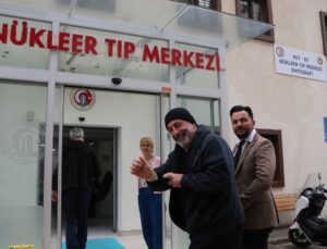 Sanatçı Cem Yılmaz, kalp krizi sonrası 40. gün kontrolünde ÇOMÜ’de sintigrafi çektirdi