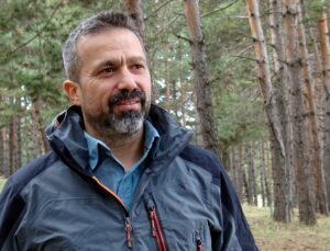 Sarıkamış’ta bozayıları çöpten uzak tutacak kilitli konteyner projesi başladı