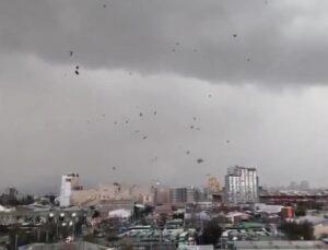 Şili’de kasırga faciası! Binaların çatıları uçtu, başkentte kırmızı alarm verildi