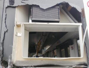Silivri’de çöp kamyonu ile İETT otobüsü çarpıştı, kazada yaralanan olmadı