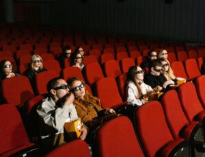 Sinema salonlarında bu hafta 9 yeni film vizyona girecek, Devrinin Adamı da listede