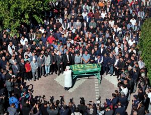 Soma’daki göçükte ölen Kerim Ören Kırkağaç’ta, Halit Ersay Denizli’de defnedildi