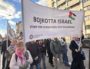Stockholm’de yüzlerce kişi İsrail’in Gazze’deki savaş suçlarını kınadı