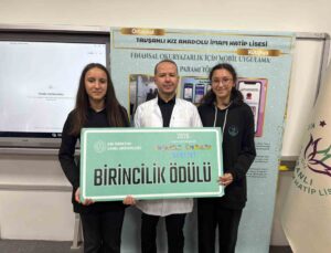 Tavşanlı Kız İmam Hatip Lisesi, ‘Paramı Yönet’ ile 362 proje arasından birinci oldu