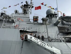 TCG Kemalreis, 29 Ekim’de Dolmabahçe’de vatandaşların ziyaretine açıldı