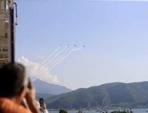 Türk Yıldızları Fethiye’de Ölüdeniz festivali öncesi prova uçuşu yaptı