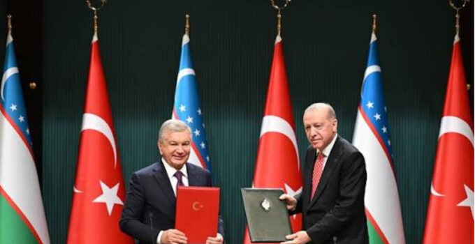 Türkiye ve Özbekistan ekonomik bağlarını güçlendiriyor