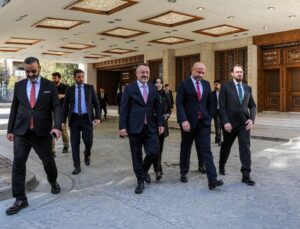 Türkiye’nin Şam Büyükelçisi Yılmaz, Suriye Afet Yönetimi Bakanı ile işbirliğini görüştü