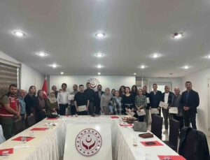 Yalova’da afet ve acil durum personeline psikolojik ilk yardım eğitimi verildi