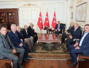 Yozgat Valisi Özkan, 19 Ekim Muhtarlar Günü’nde muhtarları makamında ağırladı